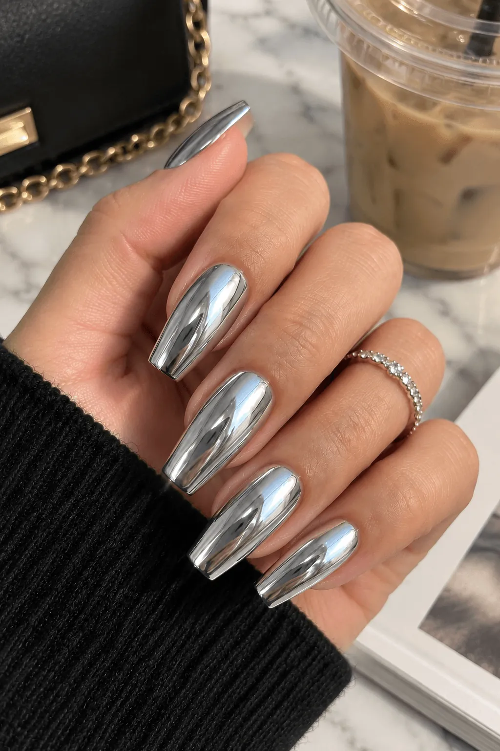 Chrome Acrylic Nail Ideas Silver chrome acrylic nails on long coffin nails