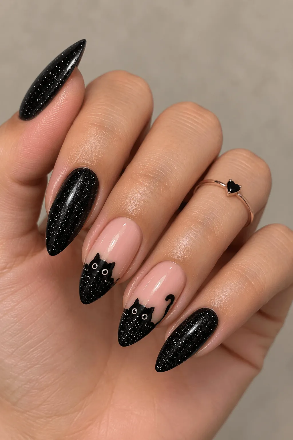 Halloween Nail Art with Peeking Cats and Glitter Black Halloween nail art with peeking cats and black glitter