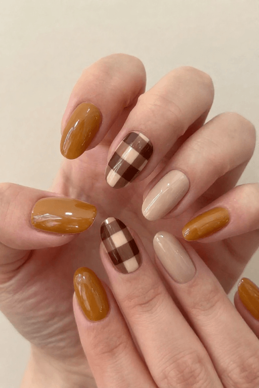 Warm Checkerboard Fall Nail Art with a Warm-Toned Checkerboard