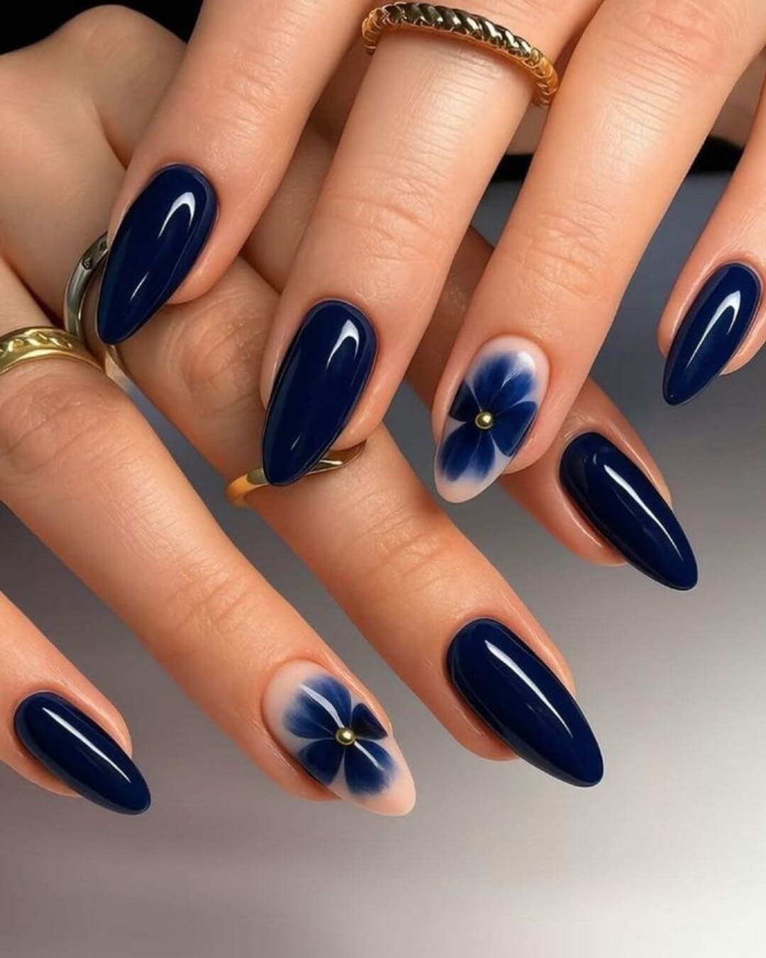 arianailloungeca Glossy Navy Cream Nails Glossy Navy Cream Nails