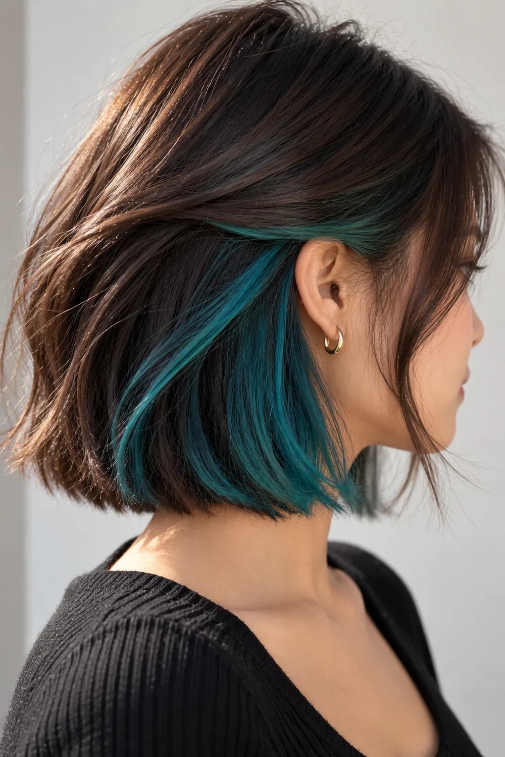 Peekaboo highlights on a short bob haircut